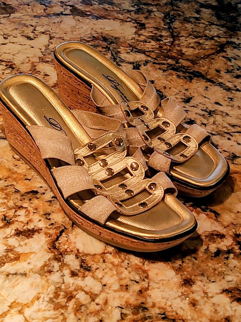 Dezario Gold Wedge Sandals